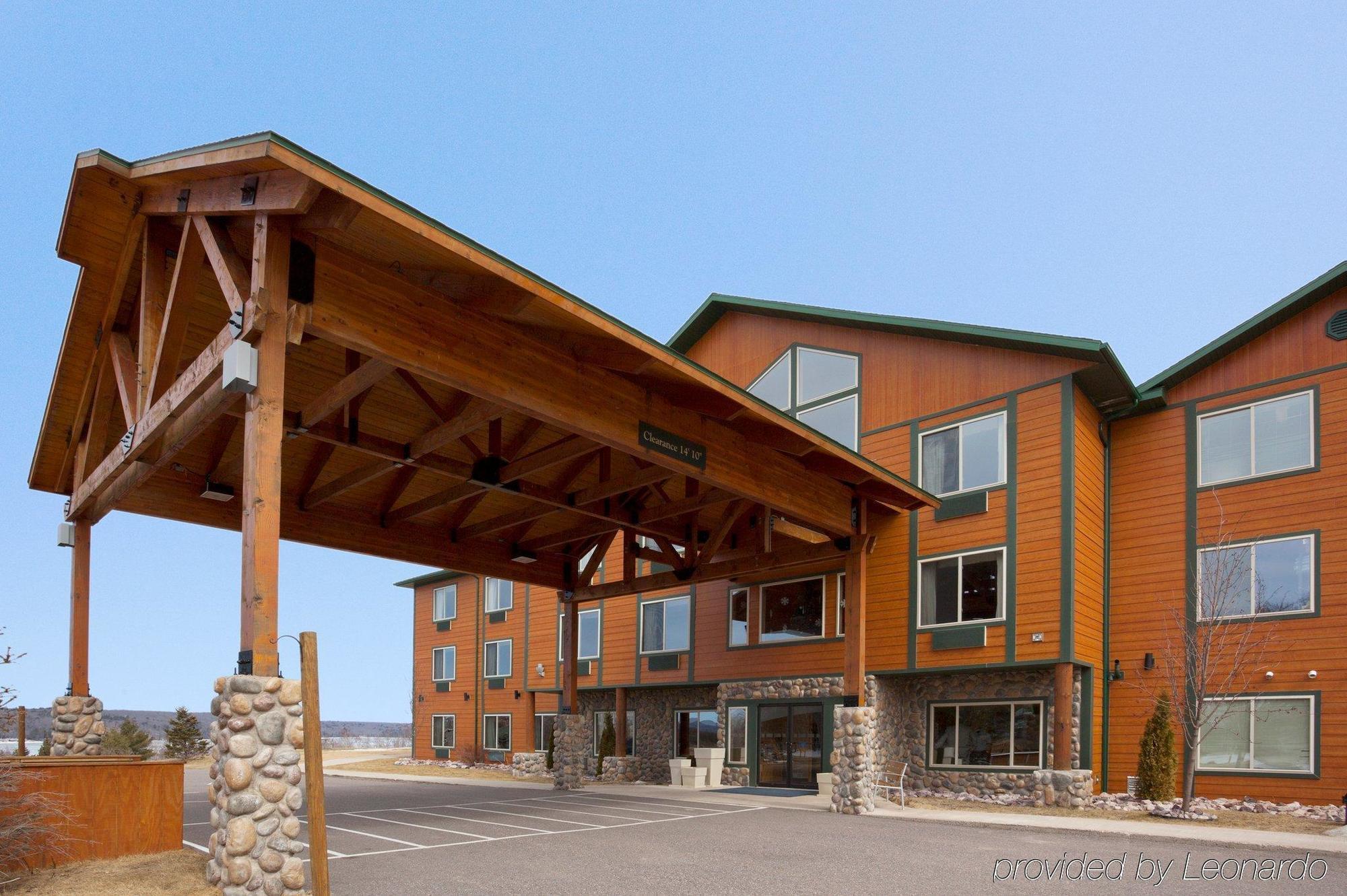Holiday Inn Express Munising-Lakeview, An Ihg Hotel Buitenkant foto