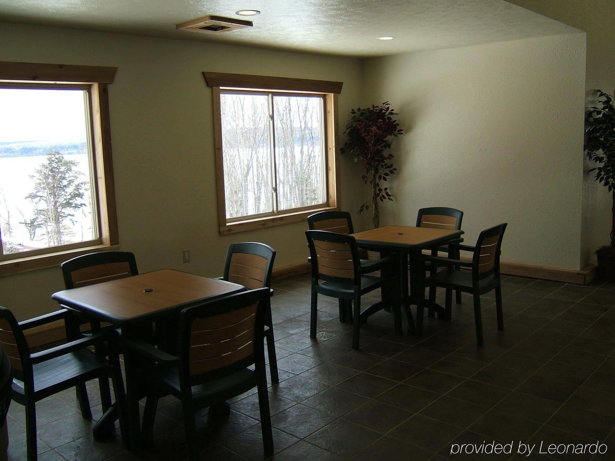 Holiday Inn Express Munising-Lakeview, An Ihg Hotel Restaurant foto