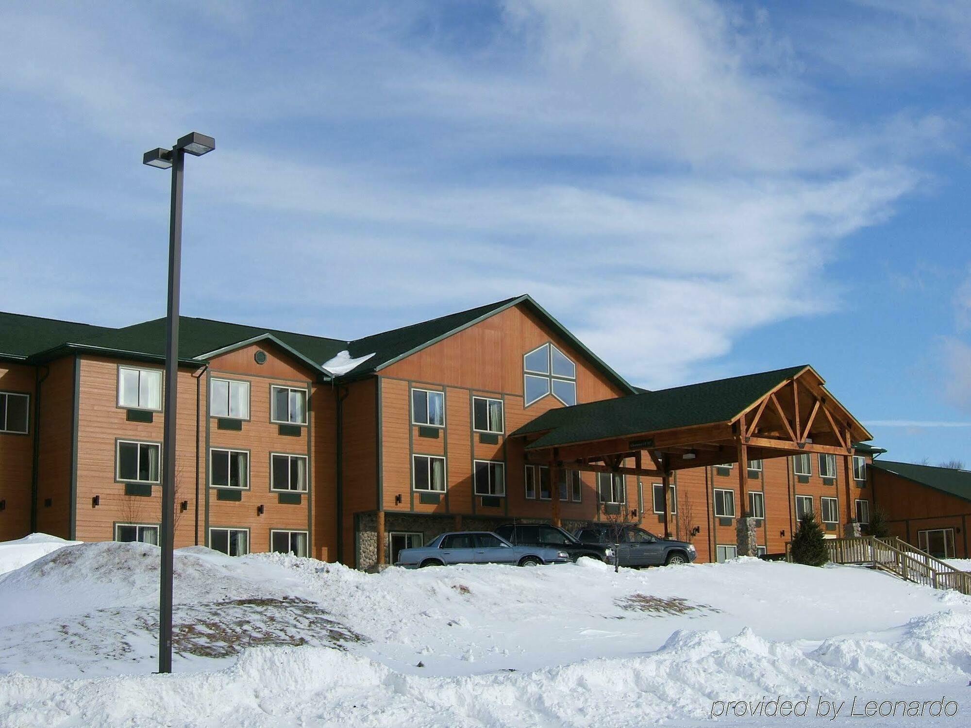 Holiday Inn Express Munising-Lakeview, An Ihg Hotel Buitenkant foto